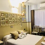 게스트하우스 Boutique Luna De Gavin 4*