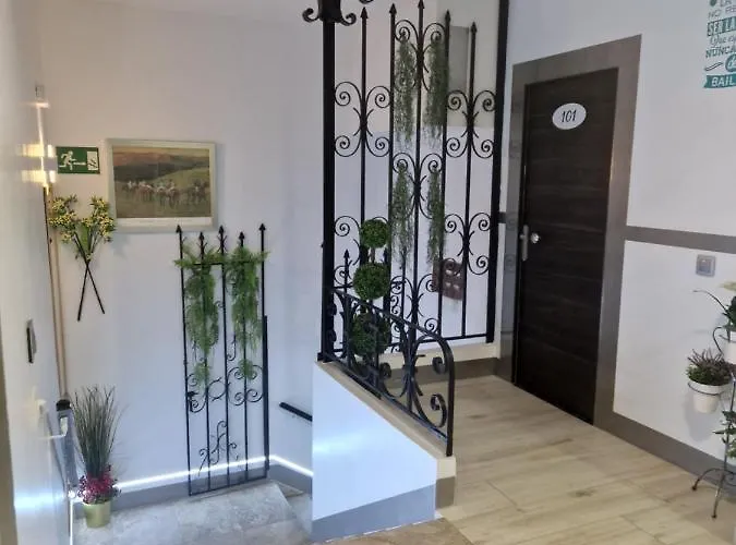 Vendégház Boutique Luna De Gavin 4*